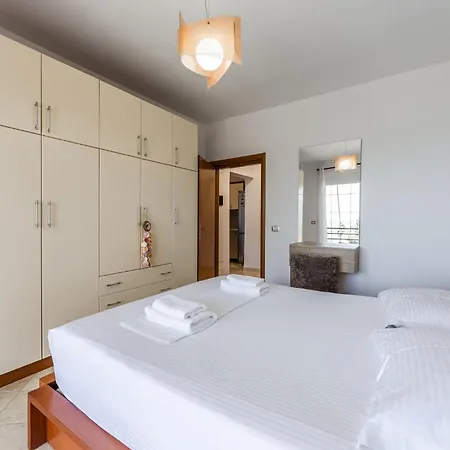 Sunset View Apartment Golem (Tirana)