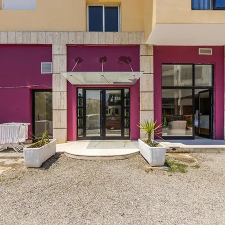 Sunset View Apartment Golem (Tirana)
